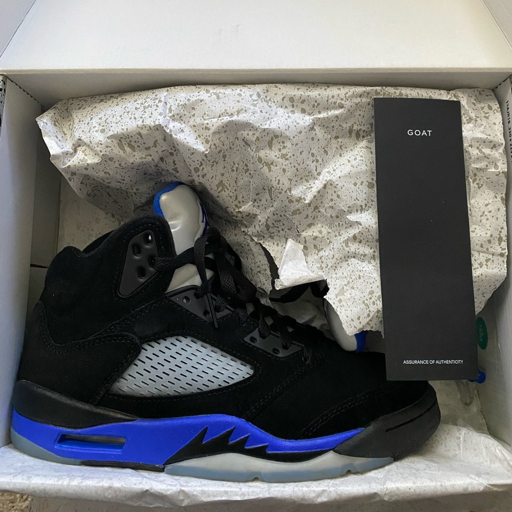 Jordan 5 retro blue, gently used.